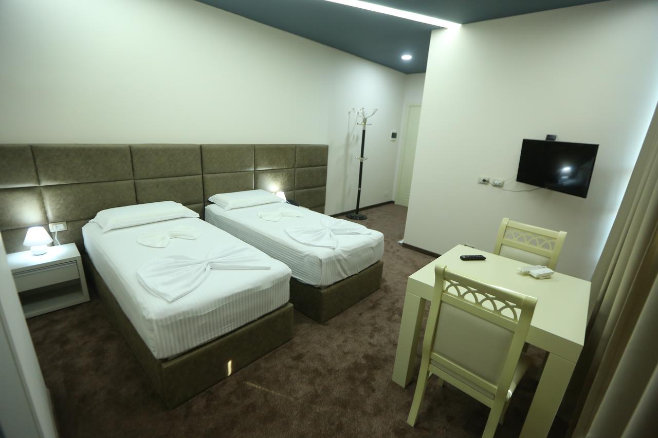 Hotel Vllaznia Shkodër 외부 사진